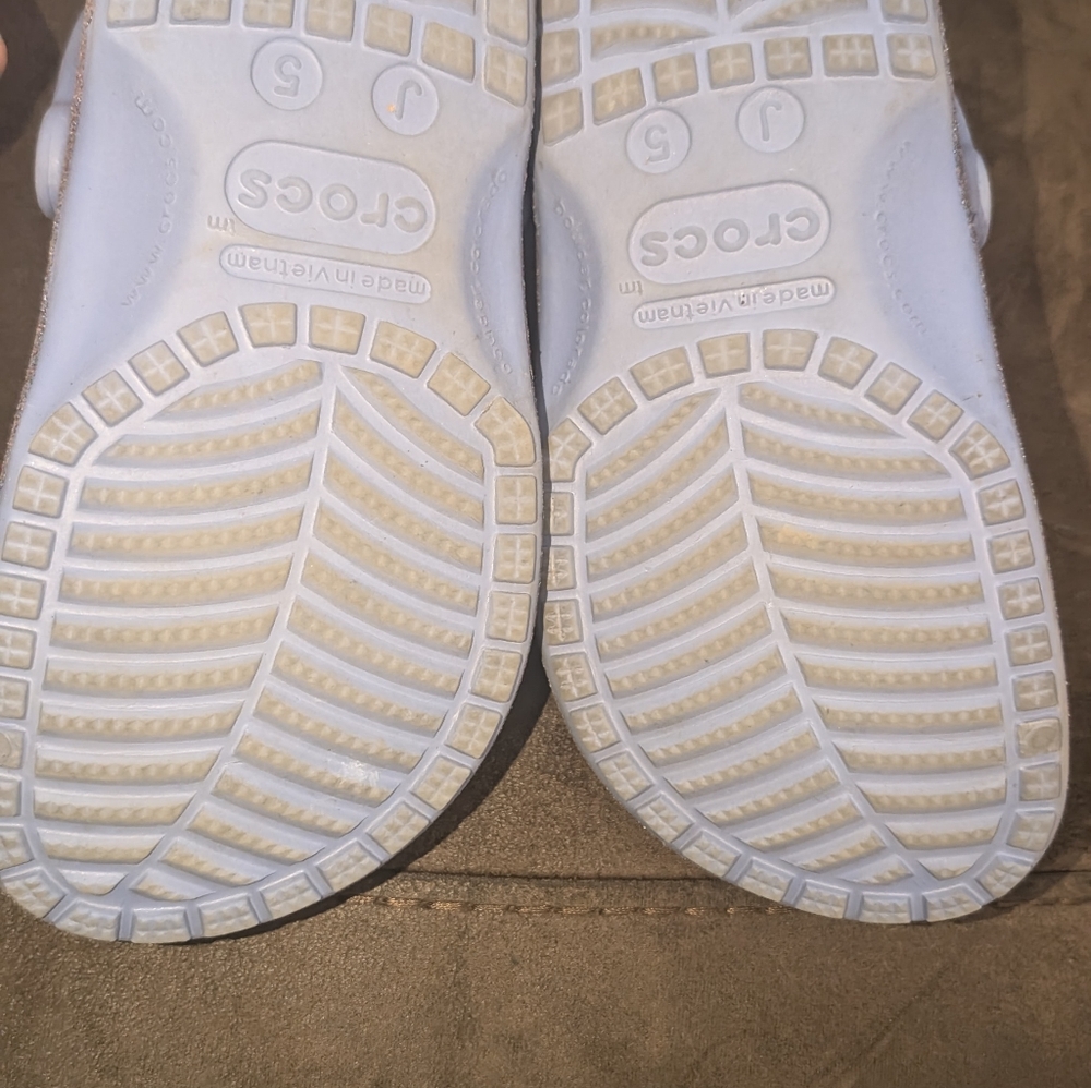 Crocs - Picture 4 of 5